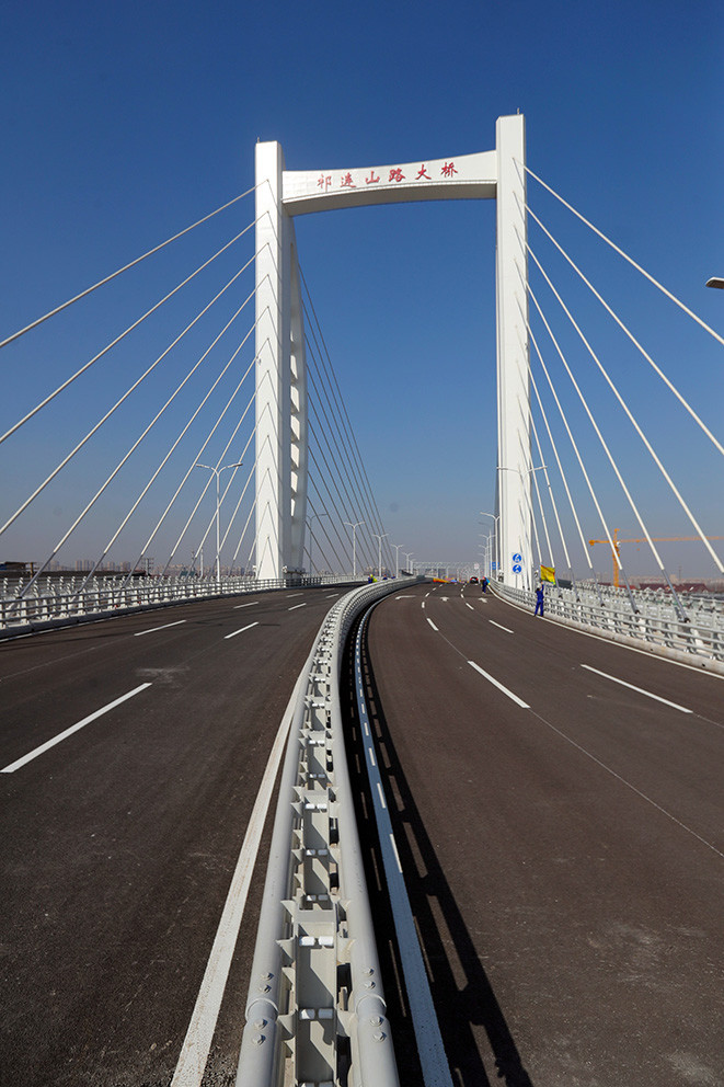 宝山的帆船大桥终于通了上海祁连山路大桥建成通车