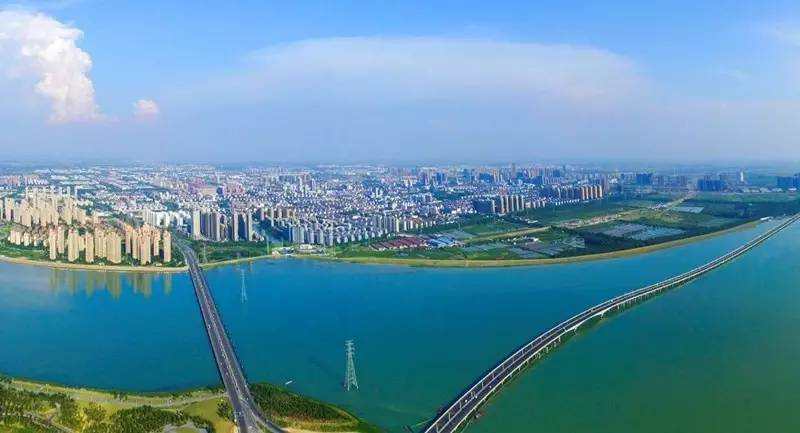 江苏人口约_江苏“发展逆天”三线城市,面积约等于8个深圳,常住人口6709629