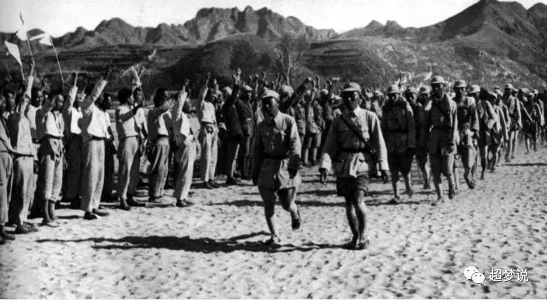 抗大的课外活动十分丰富,各大队建有俱乐部,各学员队