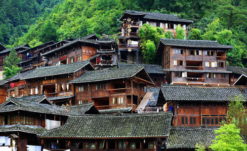 旅游休闲度假探险的胜地誉为千里苗疆第一寨贵州松桃苗王城