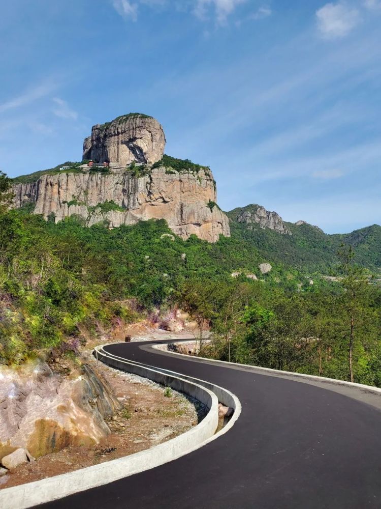 钟前水库游步道 郑佰洪/摄黄檀硐古村落 余日迁/摄黄檀硐古民居 常锋