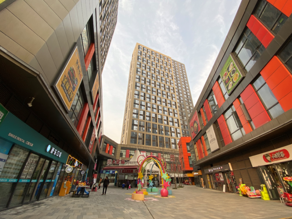 商场实拍03无锡商业泛滥,绿地乐和城何以破局?