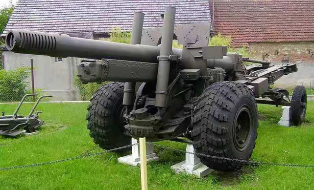 56式152mm榴弹炮图片