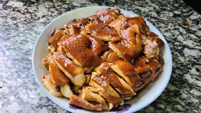 过年鸡肉这样做更香,简单做法又好吃,味道浓香又好看