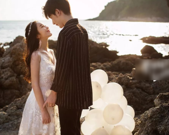 金白川官宣与林珊珊离婚那么恩爱还是没躲过七年之痒