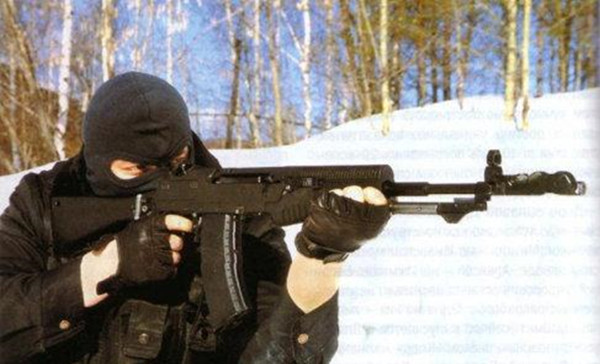 回顾北京抢劫犯鹿宪洲6个月抢3次运钞车警察说他心理素质高