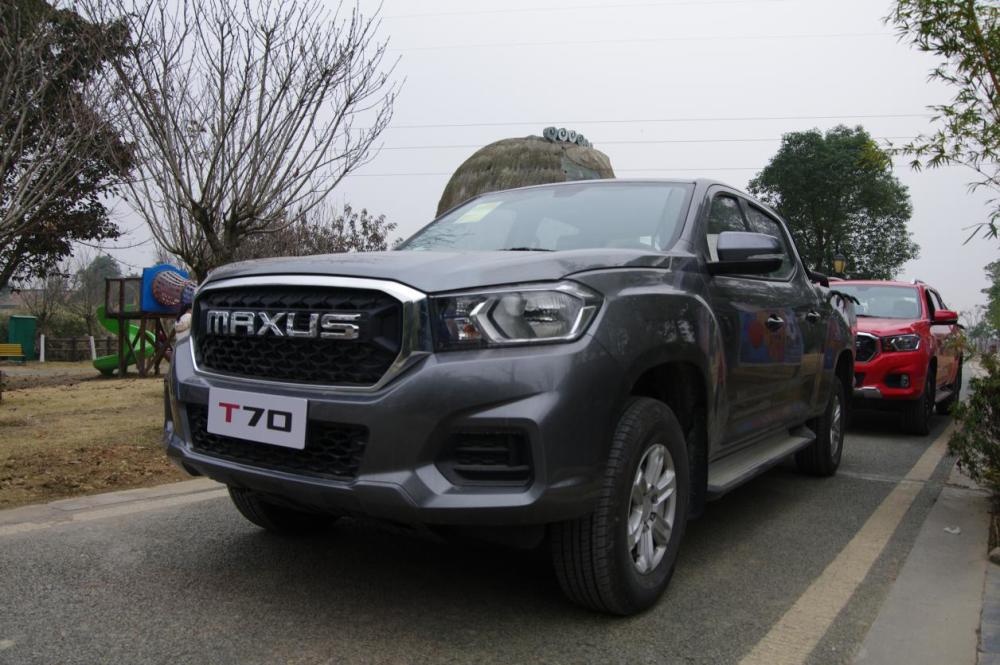 今天试驾的上汽大通maxus t70皮卡的口号就是"生而全球",刚开始我还