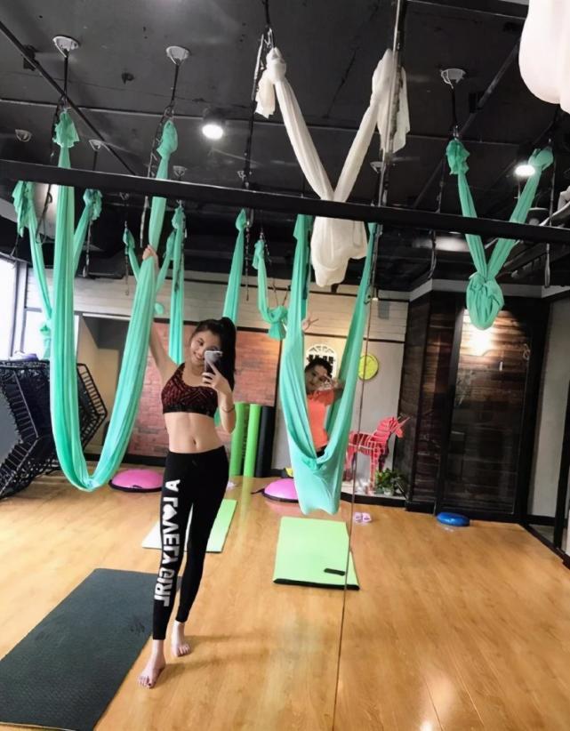 为照顾赵继伟养伤放弃演艺生涯,继伟女友王君瑞如今发展怎么样?