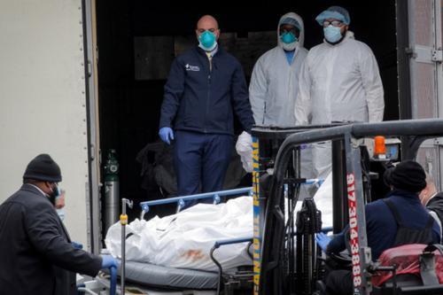 美地方疫情严重失控,十人中一人感染8分钟死一人,只能加快火化