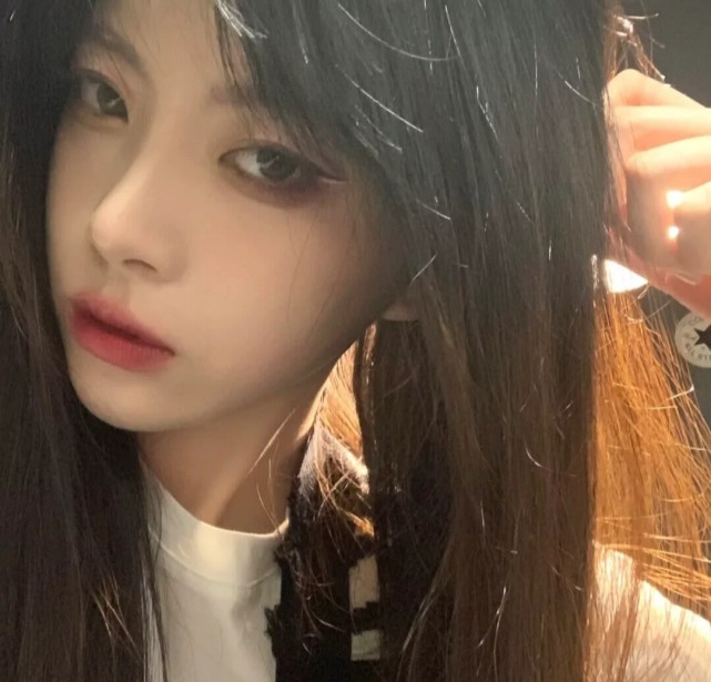 海王专属女头艾特那个满眼都是你的男孩