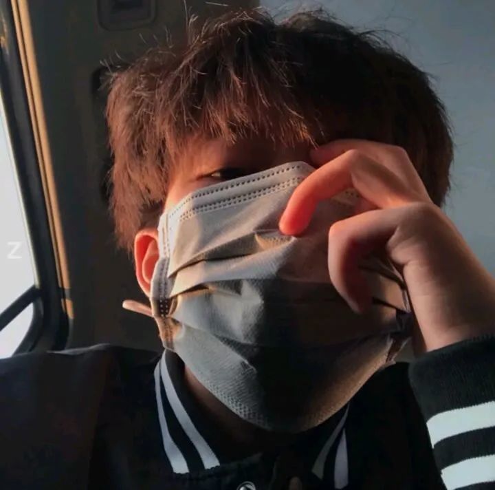 qq头像大全66张戴口罩帅气男生头像