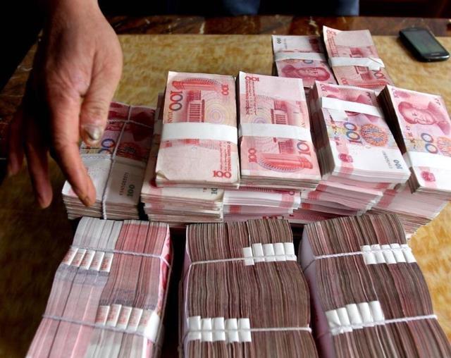 但对于大多数家庭来说想要一次性拿出30万现金或存款仍然存在些许难度