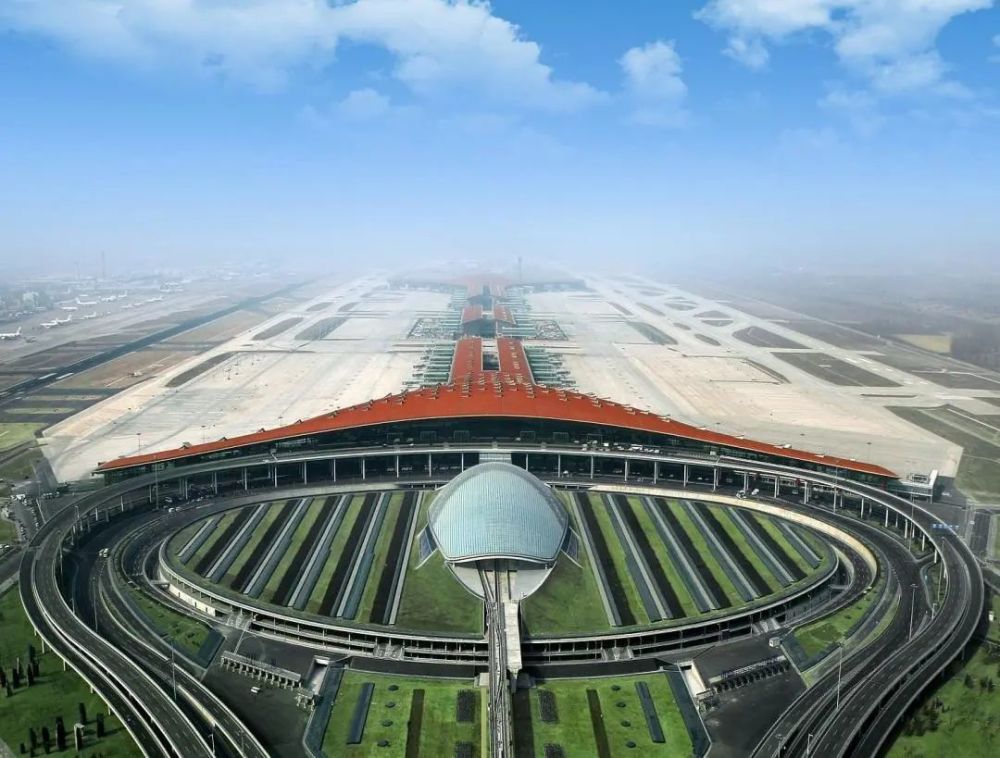 【喜报】无接触乘梯落地"亚洲第一机场":北京首都国际机场