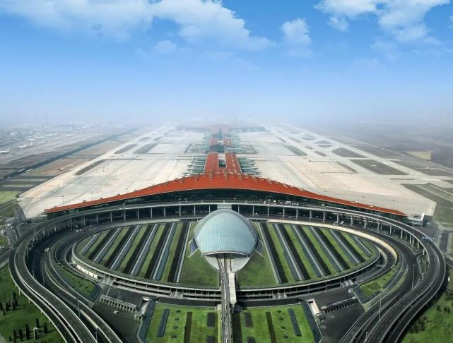 喜报无接触乘梯落地亚洲第一机场北京首都国际机场