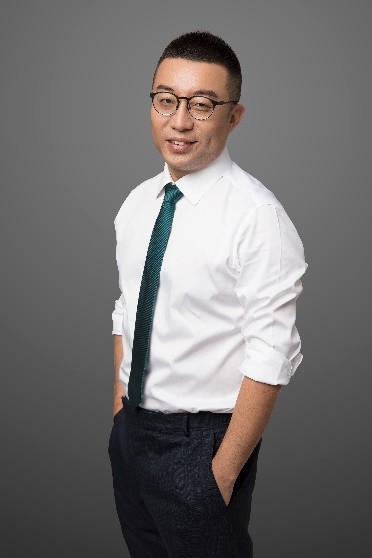 总制片人:陈伟 总导演:陈学武