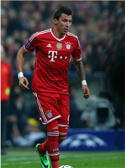 1986年出生的曼朱基奇现年34岁,在2012年到2014年效力拜仁,共出场88次