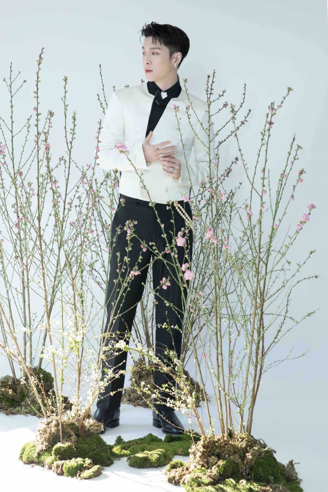 张艺兴荣获“年度最佳音乐制作人” 音乐作品屡获好评(图6)