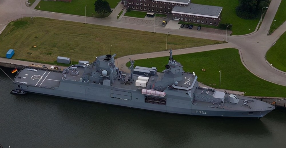 大而无当说的就是他,德国海军真是一代不如一代,就这样还想搞事情