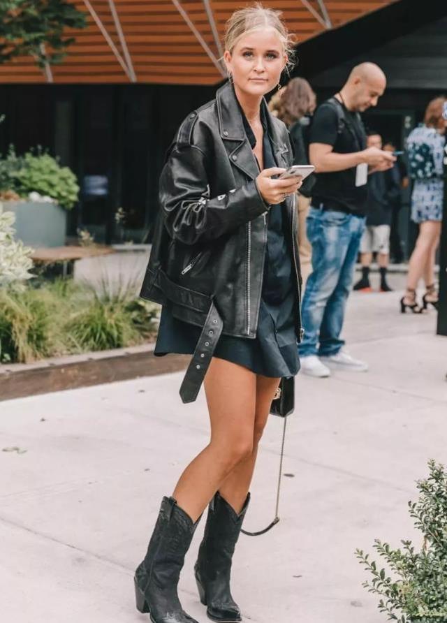 2021年最流行的"西部靴",学会这样来搭配,显高显瘦显腿长_腾讯新闻