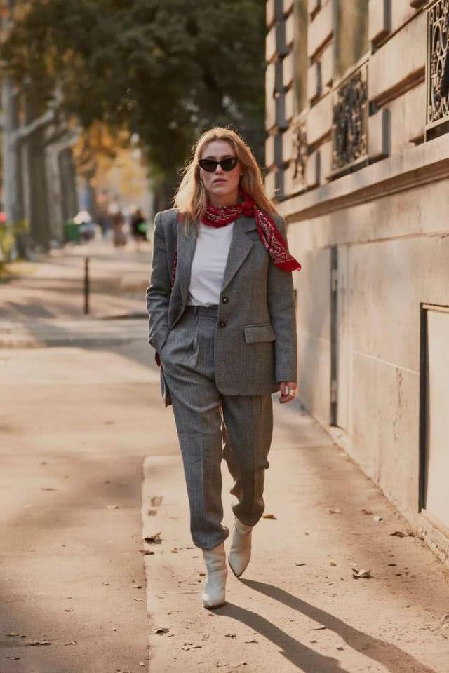 2021年最流行的"西部靴",学会这样来搭配,显高显瘦显腿长_腾讯新闻