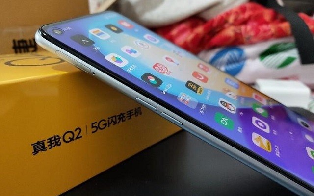 realme是oppo的一个高性价比子品牌,从oppo realme q2可以看出,因为