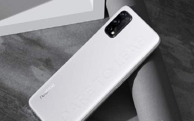 但是,不到三个月前发布的realme  q2的价格已经改变.