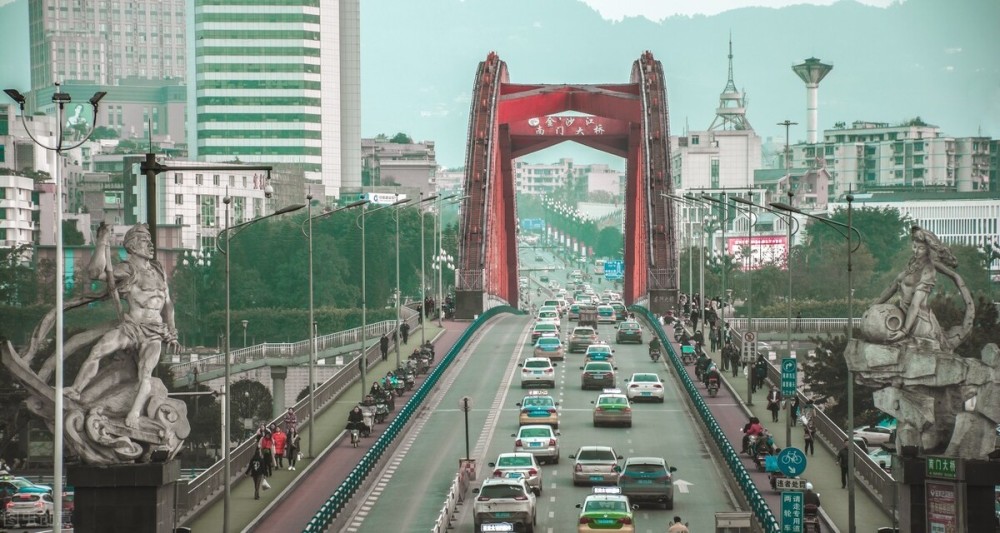 关于宜宾是五粮液造就了它还是本地人的智慧创造了奇迹