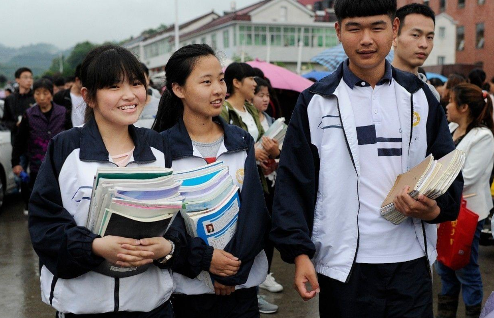 被称高考工厂的毛坦厂中学学生作息时间表曝光家长看完紧张了