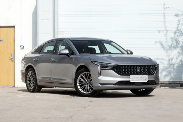 第3代奔腾b70在2020年的11月28日完成了正式上市,新车的官方指导价格