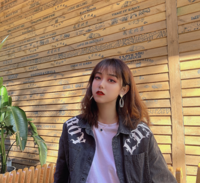 北京女排小将王佳筝火了网友扒出她生活照颜值身材不亚于明星