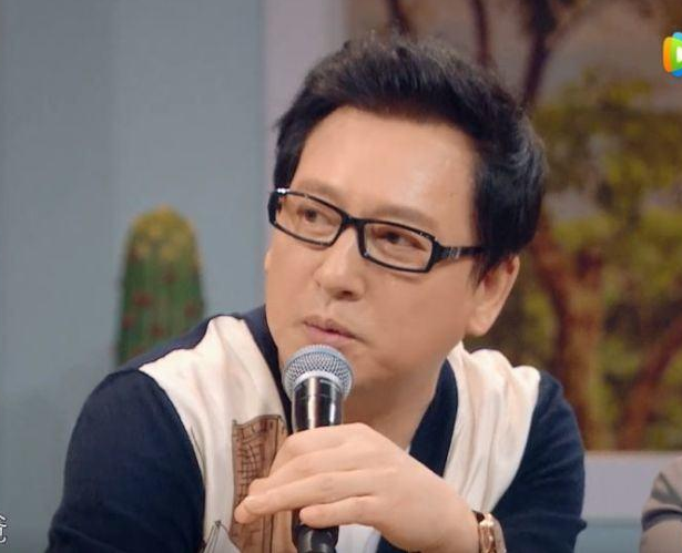 娱乐圈奇女子郑爽再也不奇最该为她人生负责的男人是他非张恒