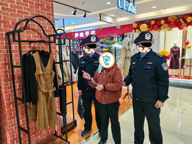事发寿光,大姑子"携手"弟妹这样"逛"商场,偷窃过程曝光