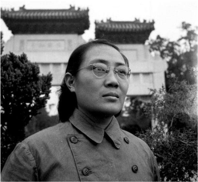 黄永胜妻子,晚年未受丈夫牵连,官越当越大,去世后合葬园林