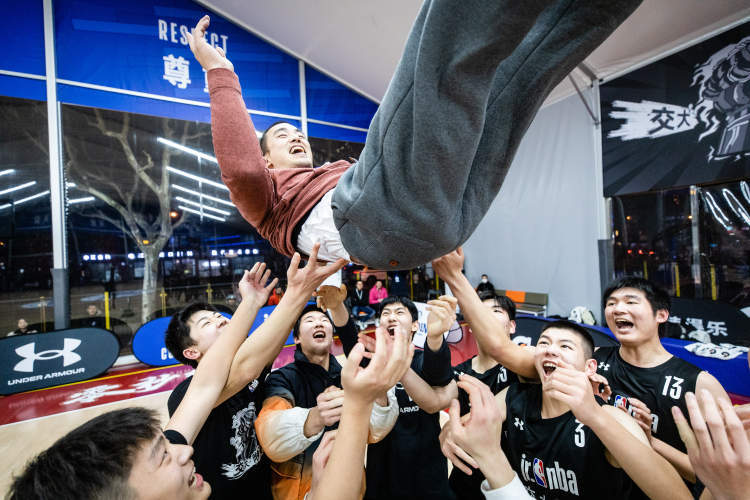 打破南模不败统治交大附中斩获jrnba上海联赛冠军