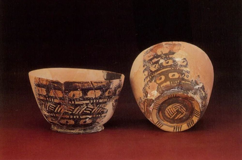 陶碗大溪文化中国雕塑作品欣赏四十