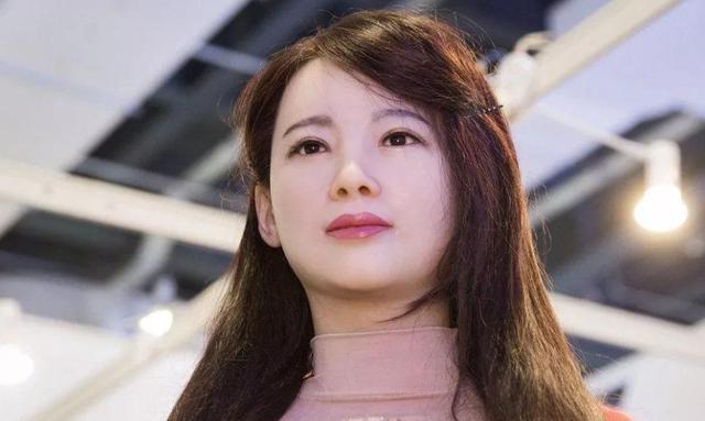 当用户向她发送猫的图片时, 小冰因为系统库问题没有识别具体品种,但