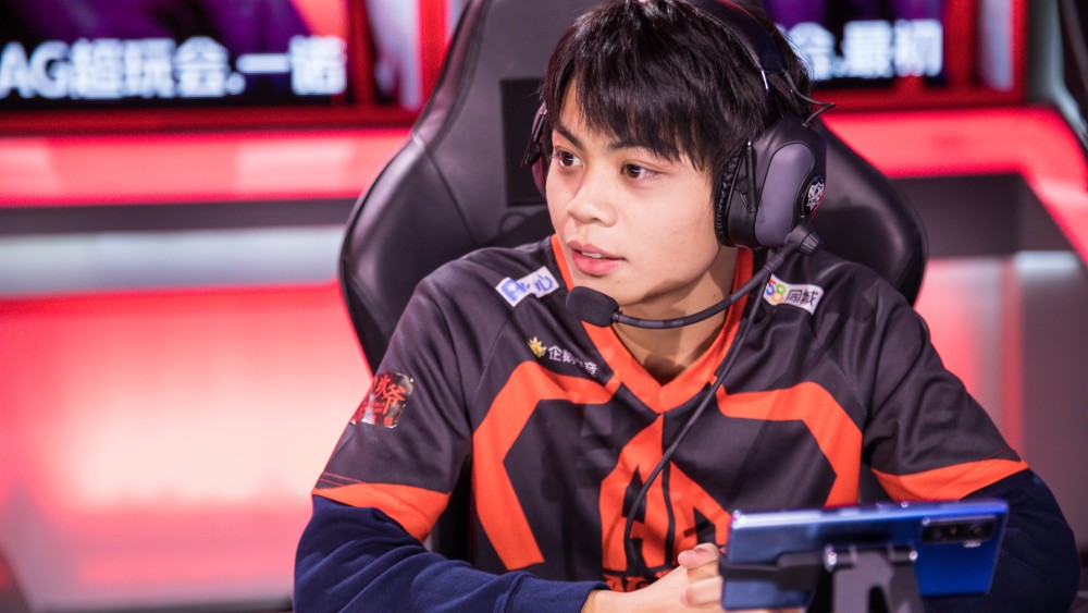 ag超玩会挂牌名单公布,六点六和最初都要走,粉丝:难以接受