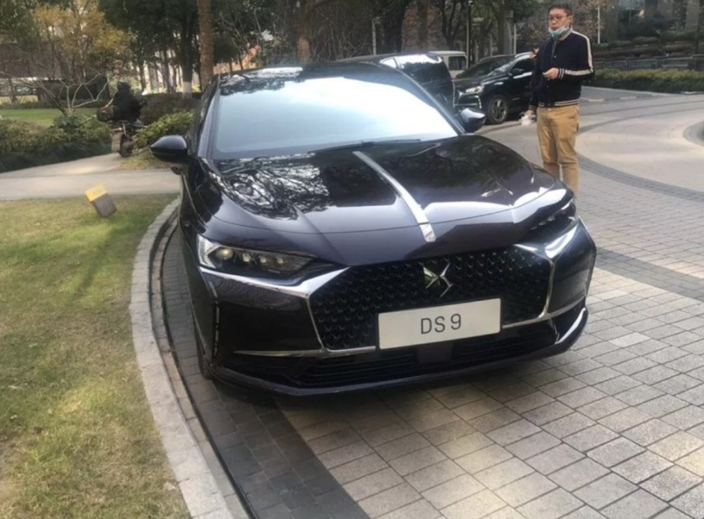 ds的销量开始连续走低,直到2019年,年销量仅为2059辆,长安在ds身上看