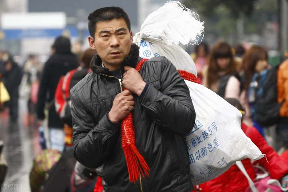 多地建议就地过年非必要不返乡打工人注意过年回家要趁早