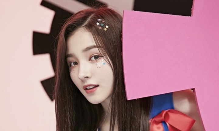 nancy photo: sina weibo  南希 照片:新浪微博chinese netizens