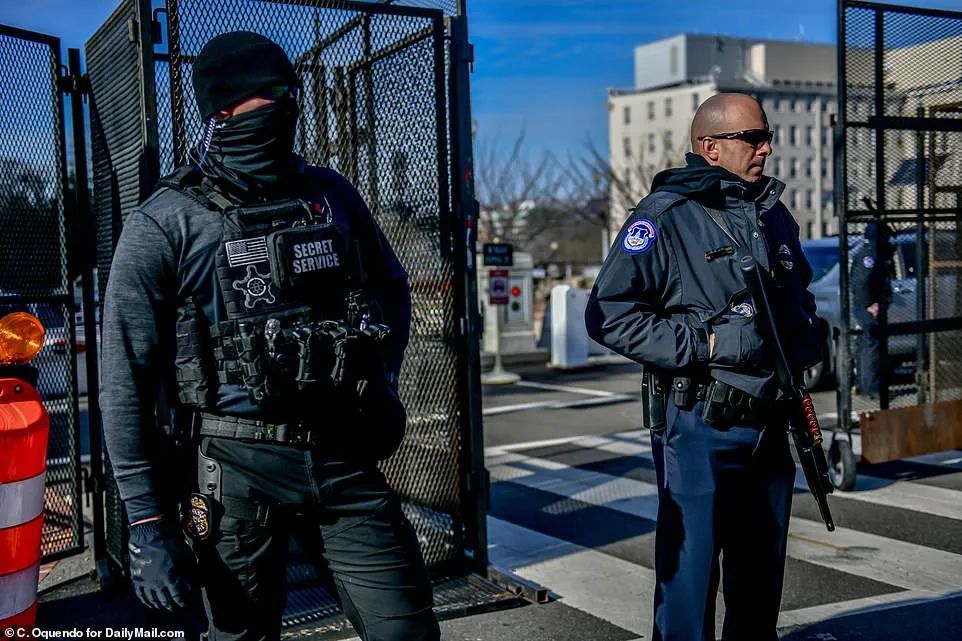 来自数十个州的至少7千名军人已经抵达华盛顿特区,且人数正在源源不断