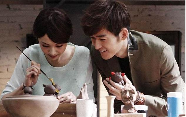 你以为毁了郑爽的是张恒和舆论?不,"真凶"是郑爽的"铁杆"