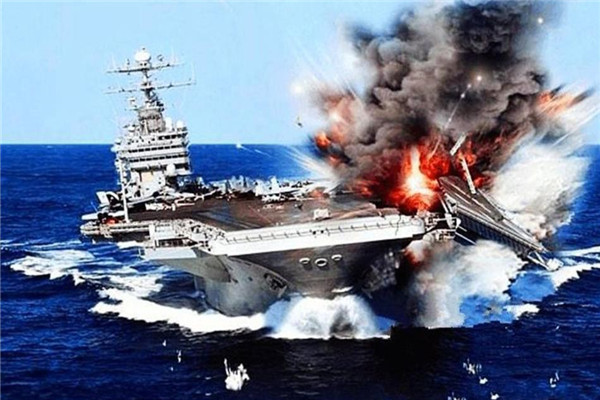 杜鲁门号航空母舰被炸图片