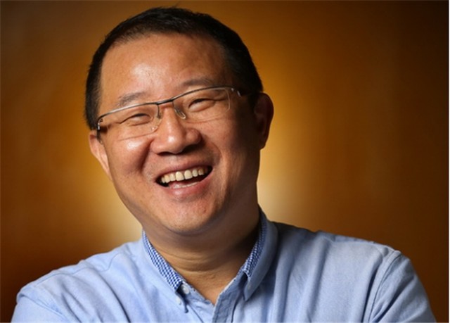 身家50亿抛弃原配,为追女星们送12万一套的内衣|周旭辉|金亚科技|童蕾