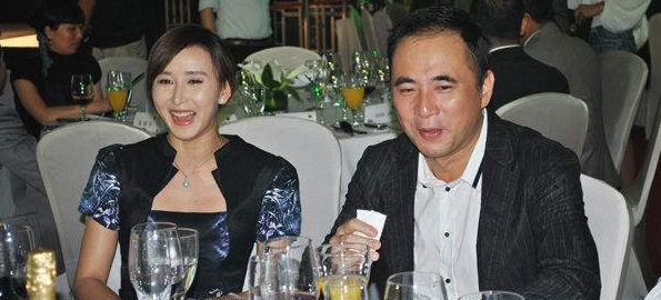 杨紫琼没机会嫁入的豪门,胡静为何能过得风生水起?