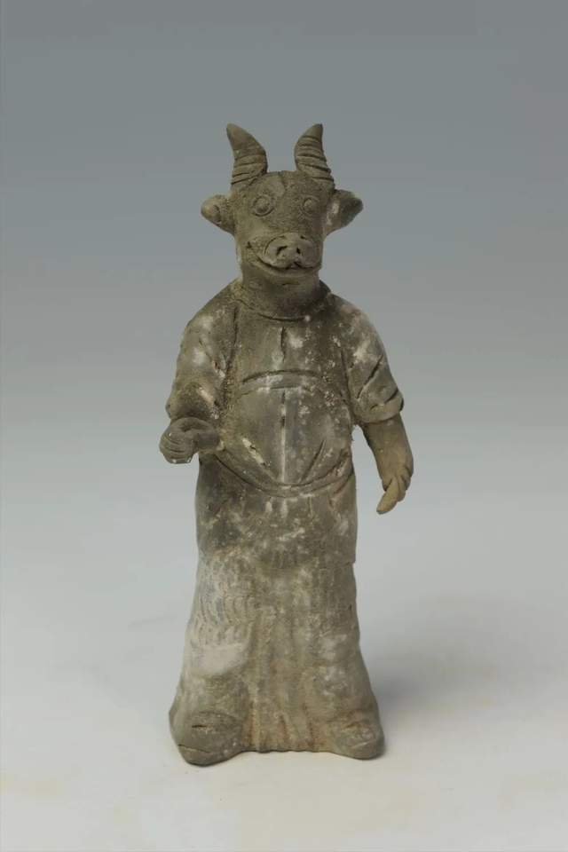 重庆中国三峡博物馆举办牛气冲天展览