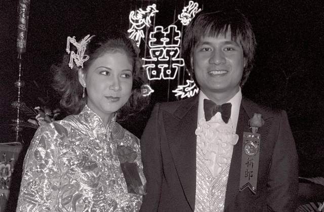 68岁歌后甄妮罕晒照嫁功夫巨星30岁就守寡夫亡四年后生女