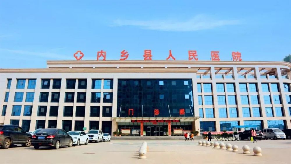 【重磅】今天县医院旁这么多人,究竟是在弄啥嘞?