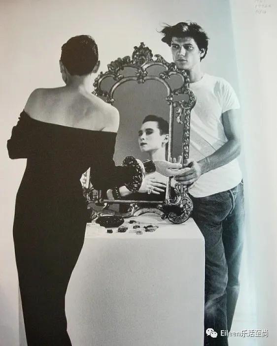 之后,周天娜结识了好莱坞明星李察·基尔,两个人都是素食爱好者,所以