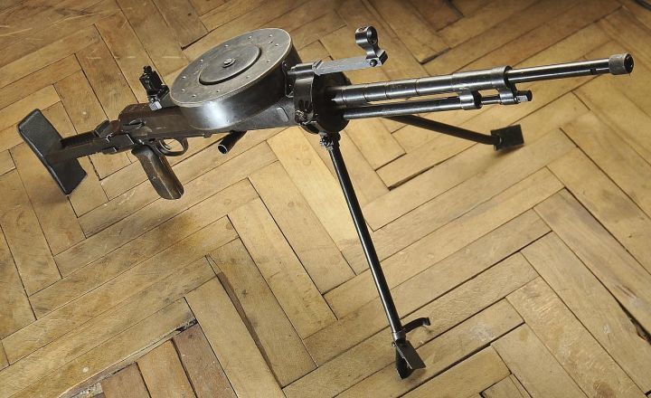 转盘机枪最后的传奇苏联红军制胜的利器捷格加廖夫转盘枪